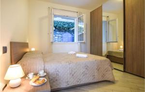 2 Bedroom Cozy Apartment In Moneglia