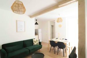 Appartements Stylish Family : T4 avec cour au coeur de Pau : Appartement 3 Chambres