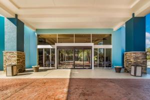 Clarion Inn & Suites Florence - Darlington