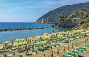 Cozy Apartment In Localitabracco Ge