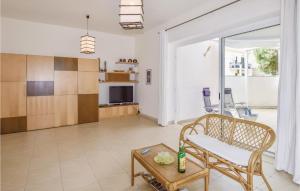 2 Bedroom Cozy Home In Marina Di Ragusa