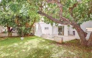 2 Bedroom Cozy Home In Marina Di Ragusa