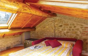 2 Bedroom Stunning Home In Casoli Lu