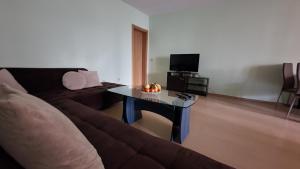 Minimalistic 1BR flat with a Parking spot