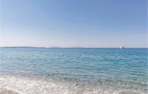2 Bedroom Cozy Home In Fano -Pu-