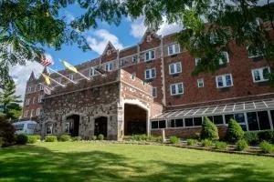 The Albion Summit - Summit