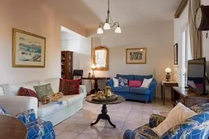 Corfu Garitsa Spacious Apartment - Kastrádhes