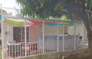 Family Getaway with Private Parking & Swimming Pool
