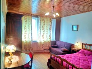 Maisons de vacances Maison de 3 chambres avec jardin clos et wifi a Charix : photos des chambres