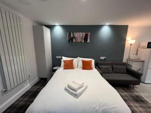 Studio room in Avenham Apartments