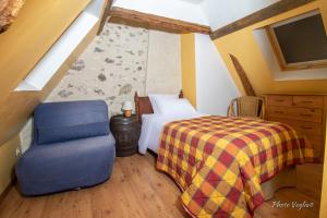 Hotels Logis Auberge Le Colombien : photos des chambres