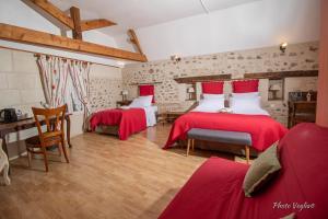 Hotels Logis Auberge Le Colombien : photos des chambres