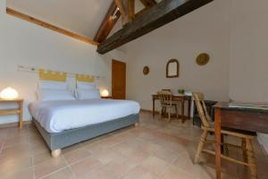 Hotels Domaine De Fraisse : photos des chambres