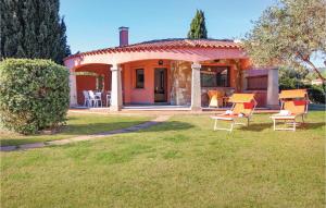 2 Bedroom Lovely Home In Ca-