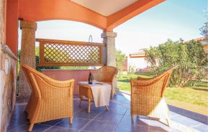 2 Bedroom Lovely Home In Ca-