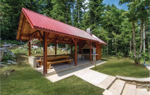Beautiful home in Vrbovsko with 2 Bedrooms, Jacuzzi and WiFi