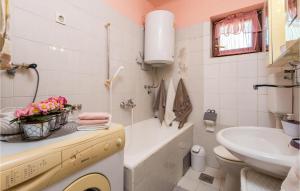 2 Bedroom Nice Apartment In Rijeka