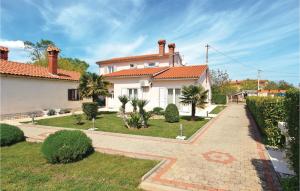 Holiday Home Hrboki Iii