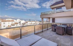 2 Bedroom Gorgeous Apartment In Manilva