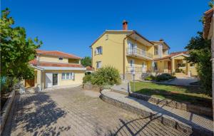 Stunning Home In Porec With 4 Bedrooms, Wifi And Outdoor Swimming Pool