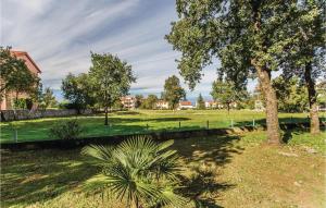 Beautiful Apartment In Malinska