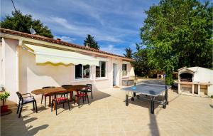 Awesome Home In La Seyne Sur Mer