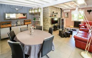 Maisons de vacances Amazing Home In La Seyne Sur Mer With 3 Bedrooms, Wifi And Outdoor Swimming Pool : photos des chambres