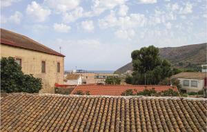 Awesome Home In Portman With Kitchen