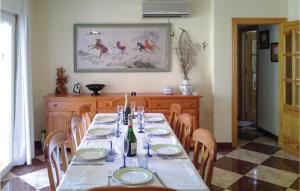 Awesome Home In Portman With Kitchen