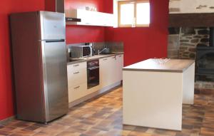 Maisons de vacances Amazing Home In Pleudihen Sur Rance With 3 Bedrooms And Wifi : photos des chambres