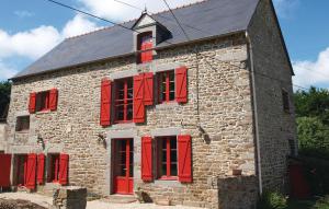 Maisons de vacances Amazing home in Pleudihen sur Rance with 3 Bedrooms and WiFi : photos des chambres