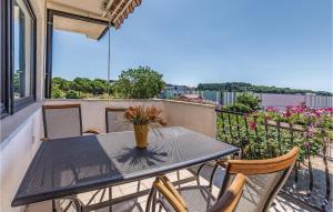 Amazing Apartment In Pula With Wifi