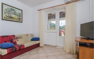 1 Bedroom Stunning Apartment In Ston 