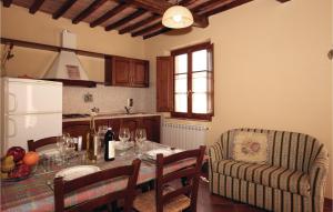 Cozy Apartment In Montaione Fi