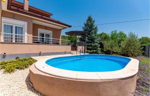 Beautiful Home In Badanj With 3 Bedrooms, Wifi And Private Swimming Pool