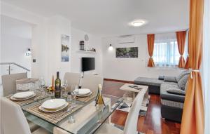 Lovely Home In Varazdin With Kitchen