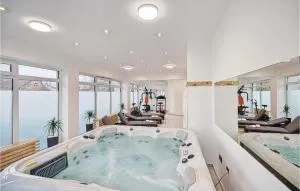 Lovely Home In Varazdin With Kitchen - Družbinec