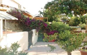 Maisons de vacances Awesome home in Port La Nouvelle with 2 Bedrooms and WiFi : photos des chambres