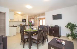 Two-Bedroom Holiday Home 0 In Filipana