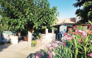 obrázek - Awesome Home In Port La Nouvelle With 2 Bedrooms And Wifi