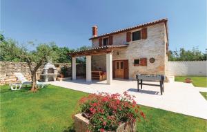 Two-Bedroom Holiday Home 0 In Filipana