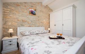 Two-Bedroom Holiday Home 0 In Filipana