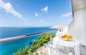 Awesome Apartment In Stara Baska - 3hvězdičkové hotely ve městě Stara Baška