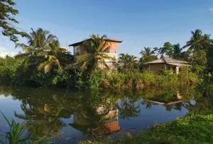 EKUKU lake houses - Kumbalgama