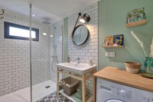 Maisonnette avec terrasse et parking - Madeleine, il était une fois