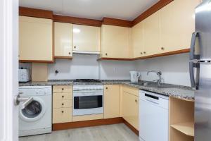 Hauzify I Apartaments SuperBeach