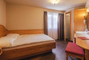 Single Room with Balcony room in Stockhorn