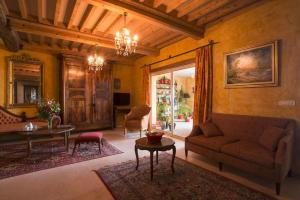 Maisons de vacances Vaste maison ancienne avec superbe vue : photos des chambres