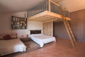 Maisons de vacances Vaste maison ancienne avec superbe vue : photos des chambres