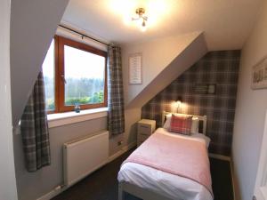 Superhost House Brechin sleeps 6, 3 bedrooms